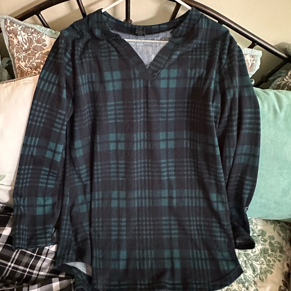 Win Win button sleeve tunic